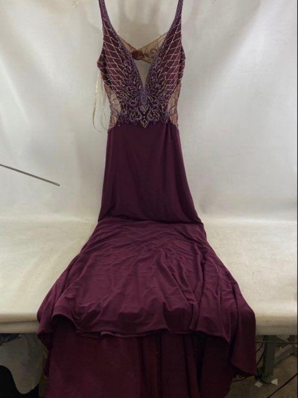 Faviana Glamour S10470 Burgundy Beaded Open Back Gown Size 6 NWT